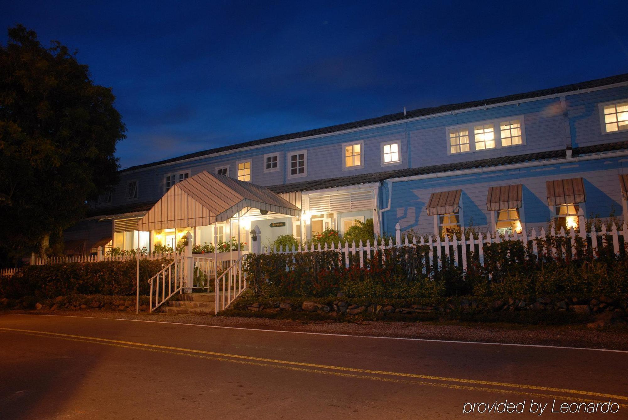 The Riverside Inn Boquete Buitenkant foto